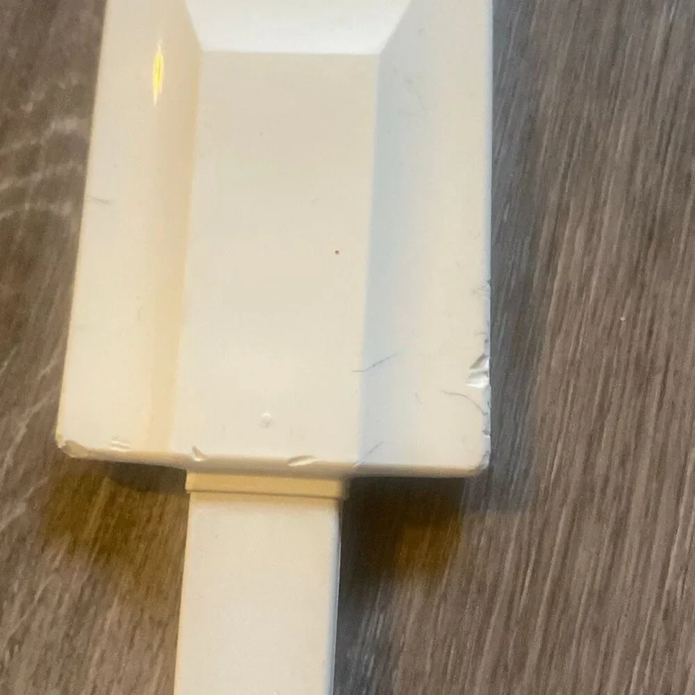 Pampered Chef Classic Scraper #1650 New 11 Inches Spatula Silicone Head DW Safe
